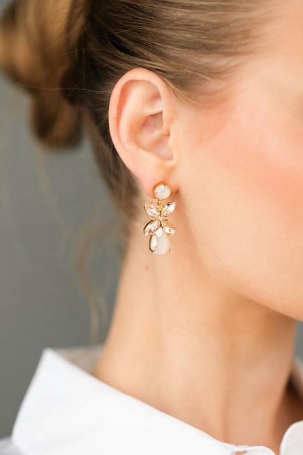 Caroline Svedbom Mini Dione Earrings Gold Ivory Cream/Light Peach øredobber