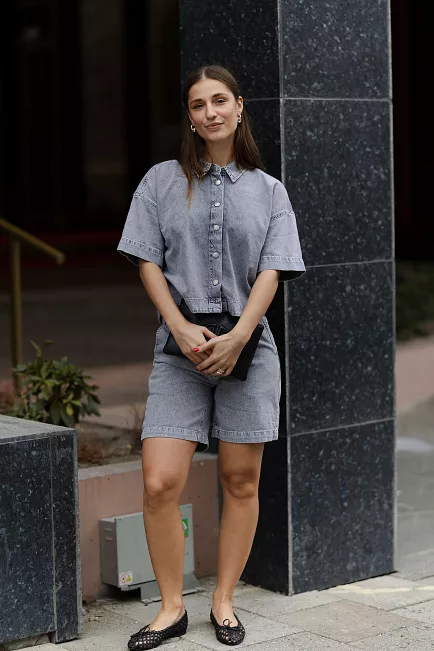 my essential wardrobe Malo MW 143 Boxy Short Shirt Light Grey Wash