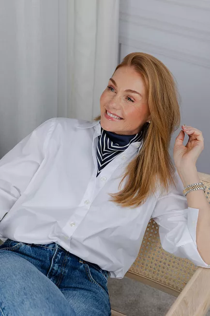 Lescarf No.18 Navy & Cream silkeskjerf