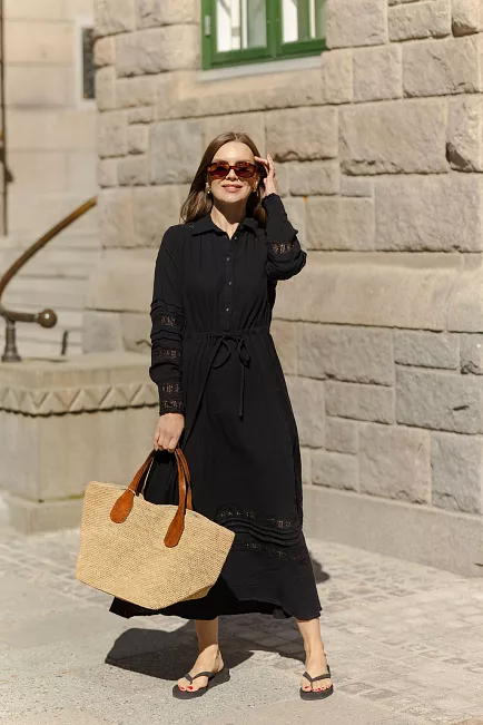Nectar Lotus Dress Black maxikjole 