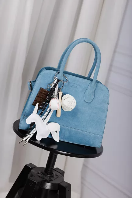 hiil studio bag charms white nøkkelring 2