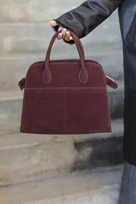 HiiL Studio x Jim Rickey HiiL Tote Suede Burgundy veske 2