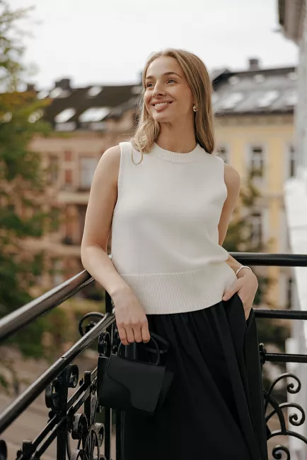 Christian Aks Harlow Knit Vest White strikket topp