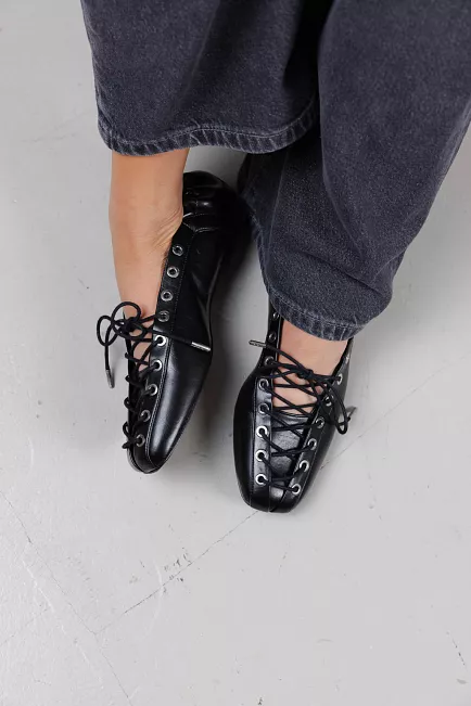 GANNI Eyelets Lace Up Ballerina Crinkle Oleatex sko sort 