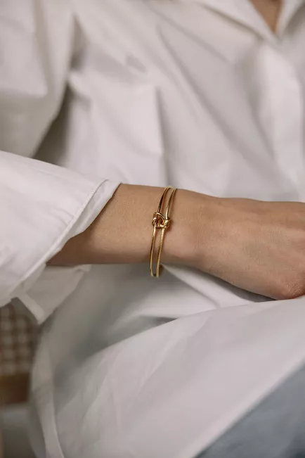 HiiL Studio Jewelry Simple Twist Bangle Gold armbånd