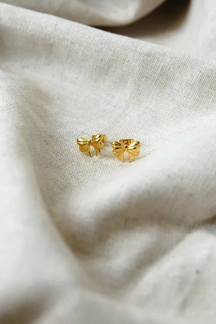 HiiL Studio Jewelry Bow Earrings Gold øredobber 2
