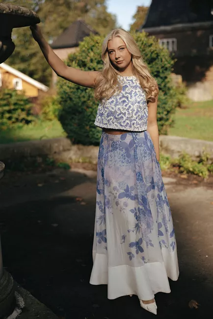 byTiMo Embroidered Top Blue Bloom topp 2