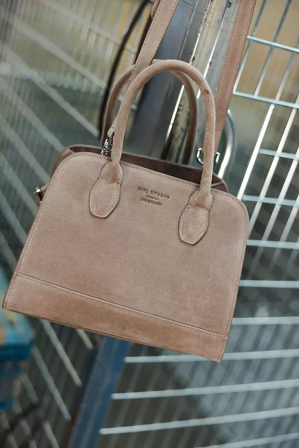 HiiL Studio x Jim Rickey HiiL Tote Small Suede Elephant vesker 2
