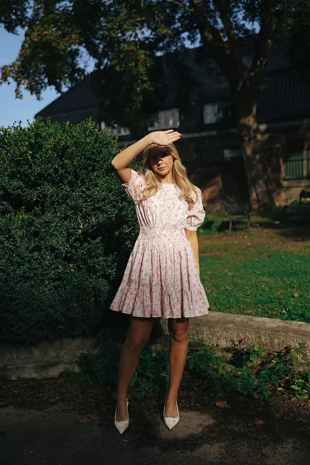 byTiMo Structured Mini Dress Petite Flowers minikjole