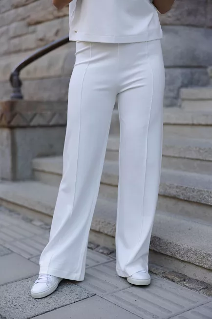 lune active forest essentiel flared pants creme 1