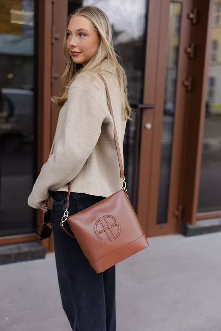 Anine bing Lili Bucket Bag Cognac veske 2