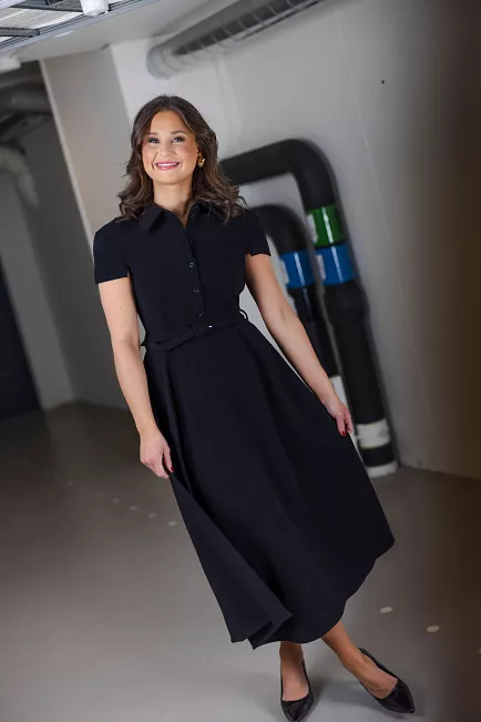 HiiL Studio Julie Dress Black midikjole 2