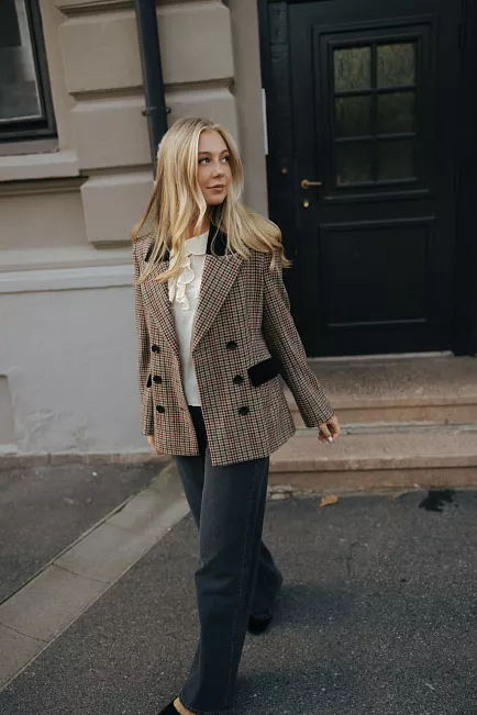 pia tjelta dune pepita blazer 3