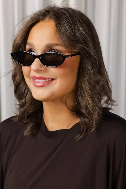 Otra Eyewear Hazel Black solbriller  2