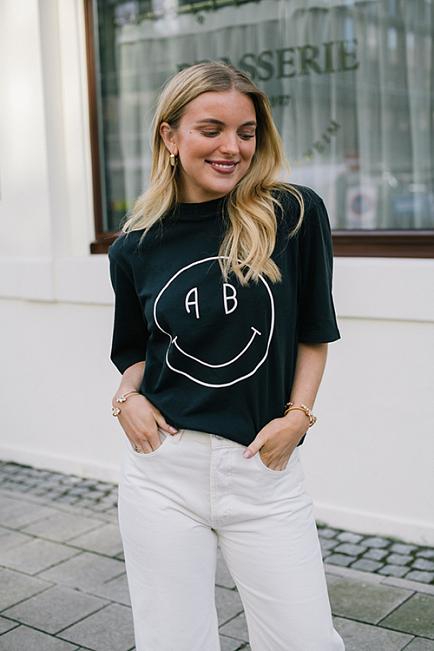 Anine Bing Avi Tee Smiley Vintage Black t-skjorte
