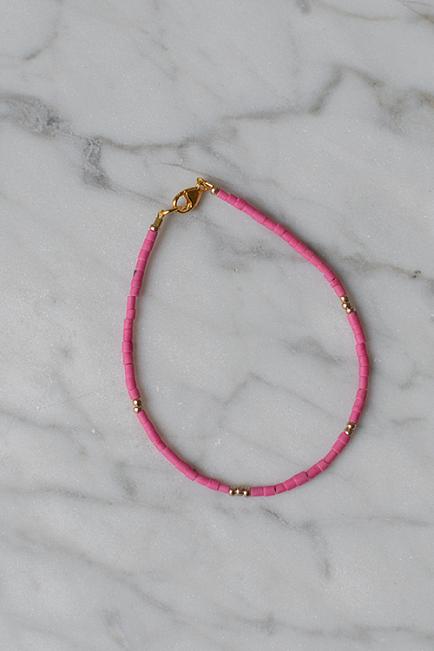 Petit Perles Core Lily Bracelet Pink armbånd