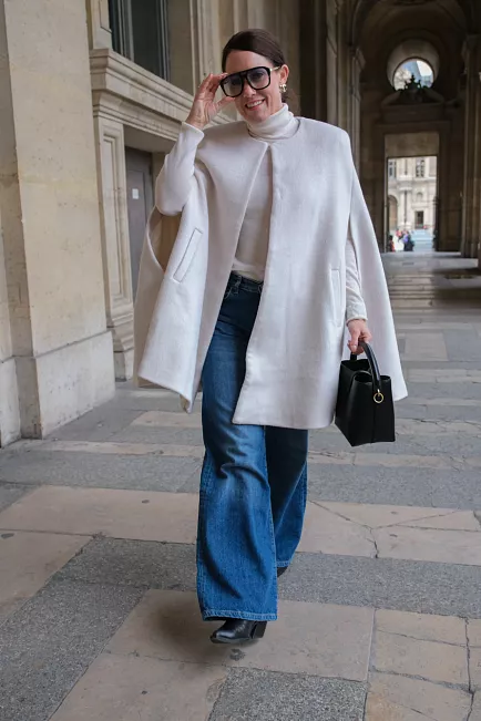HiiL studio Nordic Cape Creme poncho 2