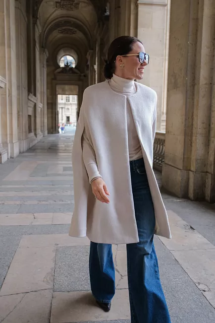HiiL studio Nordic Cape Creme poncho