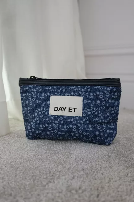 DAY et Gweneth Re-Q Fleur Mini Bijou Blue sminkepung 2