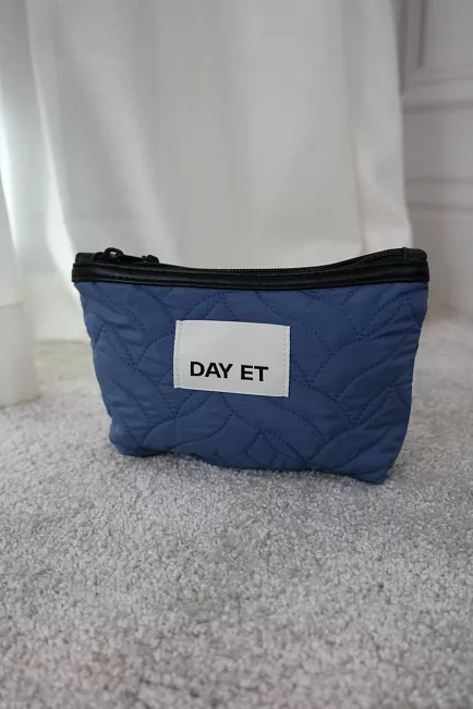 DAY ET Gweneth Re-Q Lush Mini Bijou Blue sminkepung
