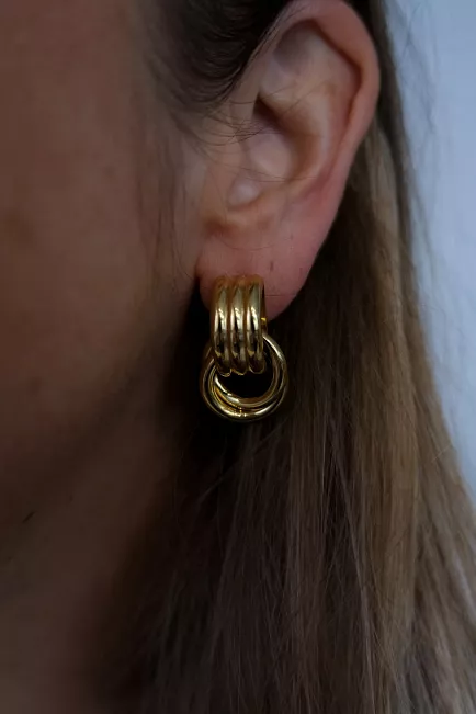 hiil studio jewelry ready or knot earrings øredobber gull 1