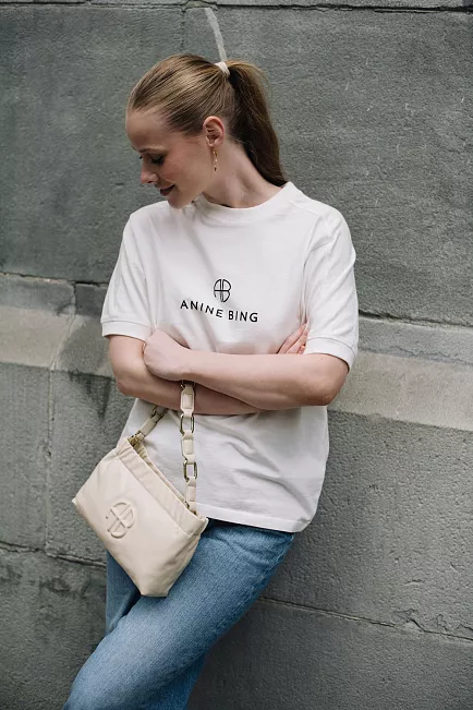 Anine Bing Jaylin Tee Monogram Ivory t-skjorte 2