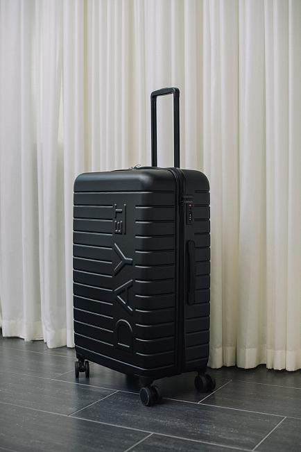 DAY ET DXB 28 Suitcase Logo Black stor koffert 6