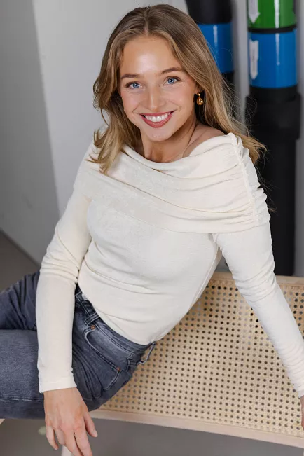 Envelope1976 Turn Up Top Cream off shoulder topp