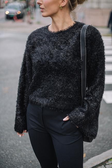 Mattiani Cropped Pullover Black 2
