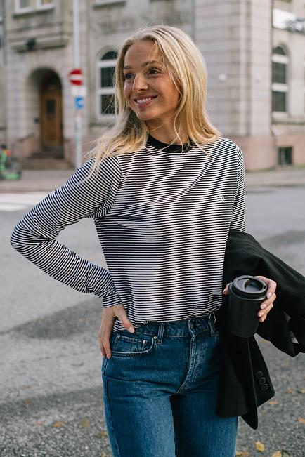 Anine Bing Rylan Tee Black and White Stripe genser