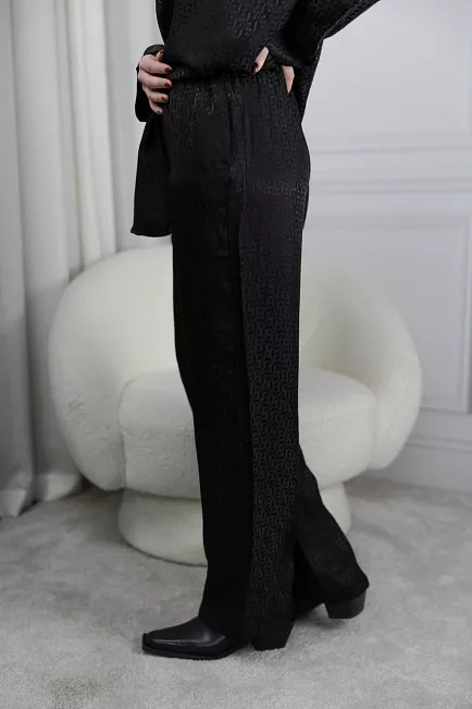 Holzweiler Luka Monogram Trouser Black bukse 2