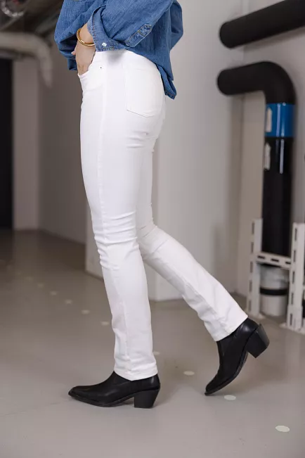Jeanerica Hydra Jeans Natural White 2