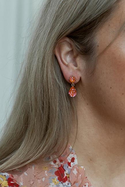 Caroline Svedbom Mini Drop Earring Gold Orange Glow Delite øredobber
