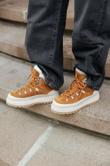 Mono x Ingrid Tag Cap W Cognac Cream vintersko 9