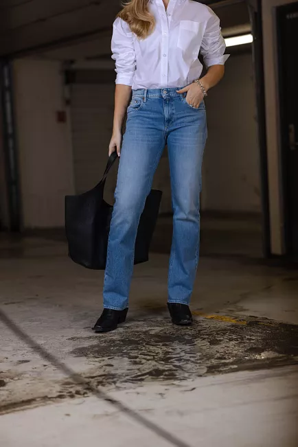Akeme Pants Light Blue jeans 2