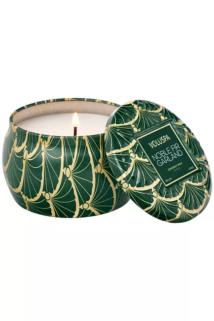 Voluspa Mini Tin Candle Noble Fir Garland 25t