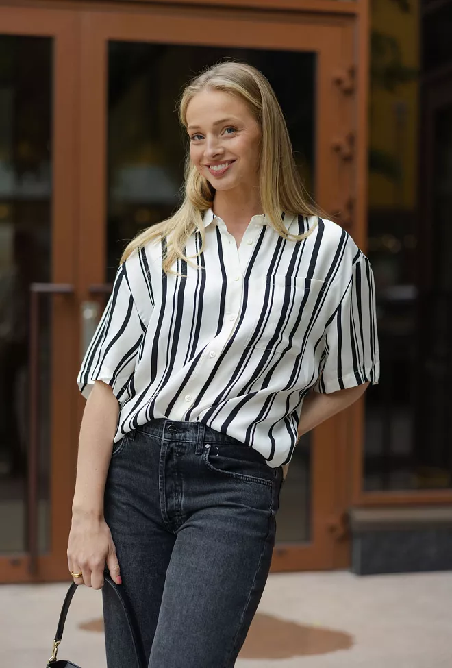 Anine Bing Coco Shirt Ivory And Black Monogram Stripe skjorte
