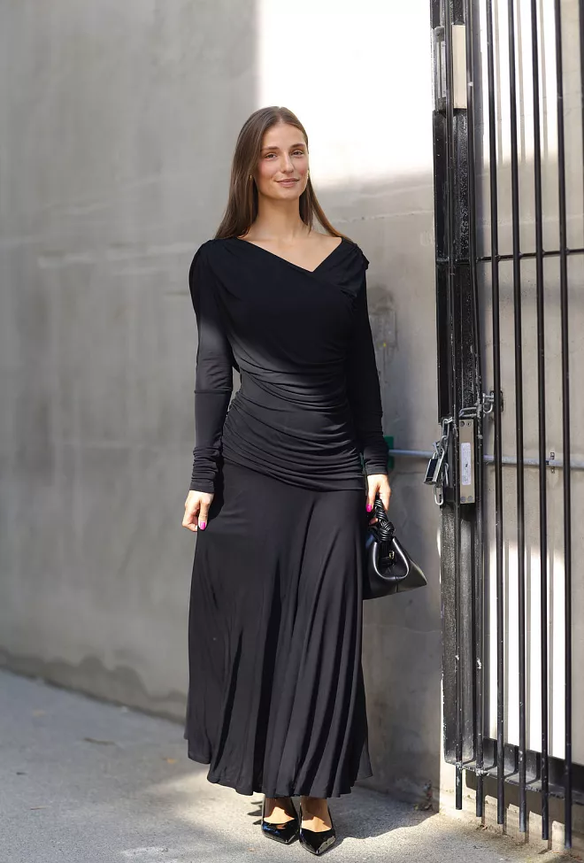 Ganni Interlock Jersey Crossover Ruched Long Dress Black maxikjole 6