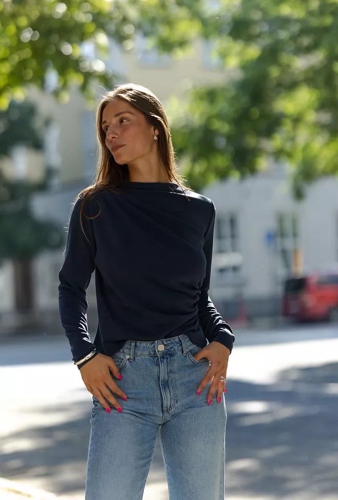 My Essential Wardrobe Helle MW Blouse After Midnight genser 9