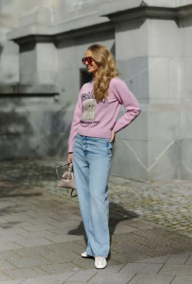 GANNI Graphic Wool Mix Poodle Crewneck Chalk Pink genser 8