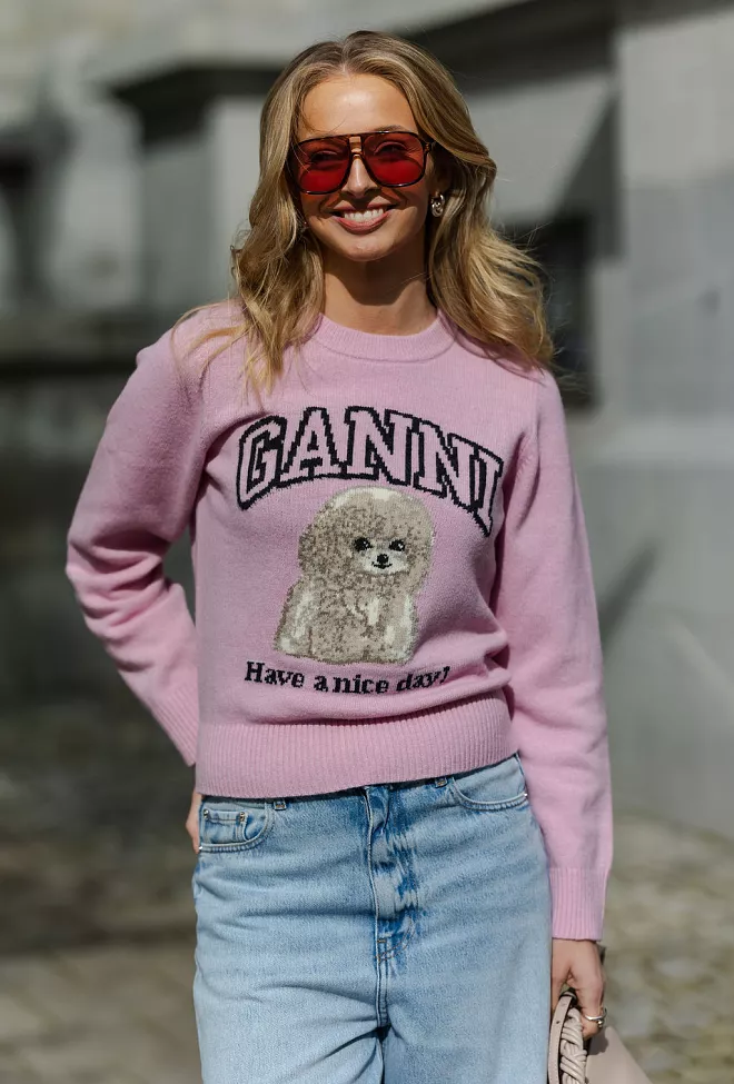 GANNI Graphic Wool Mix Poodle Crewneck Chalk Pink genser