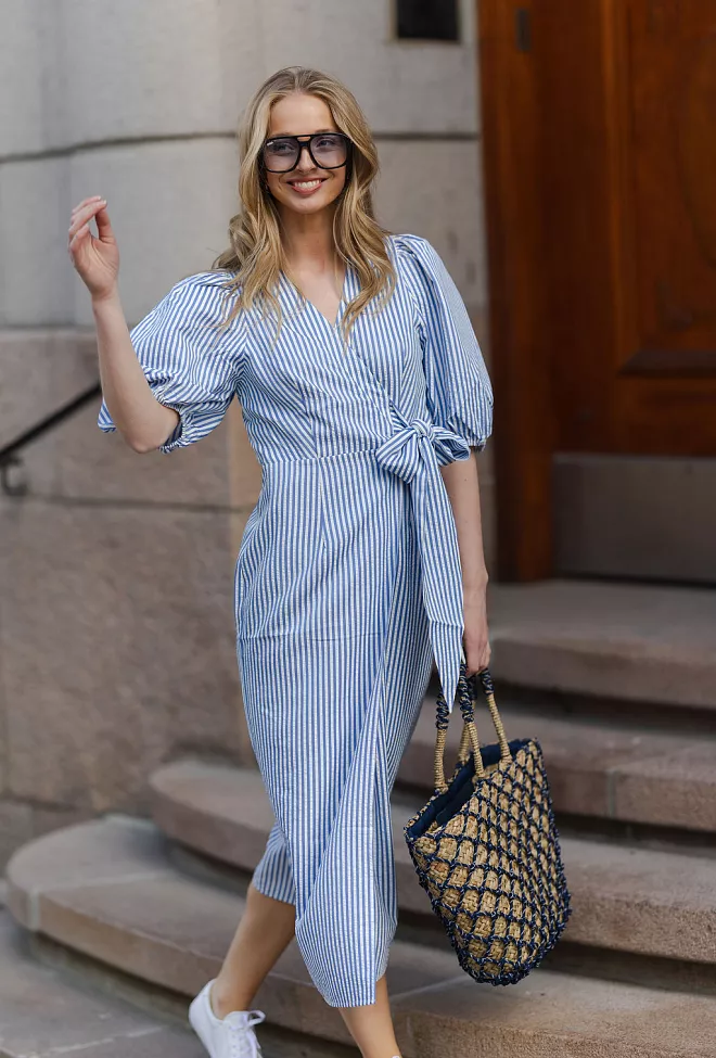 HiiL studio Sophia Long Wrap Dress Blue Stripe kjole 2