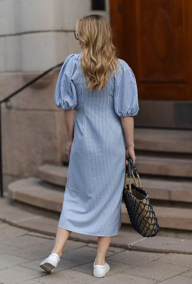 HiiL studio Sophia Long Wrap Dress Blue Stripe kjole 6