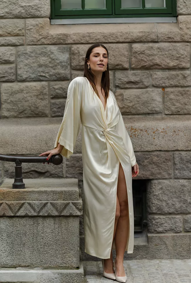 Envelope 1976 honor dress vanilla 3