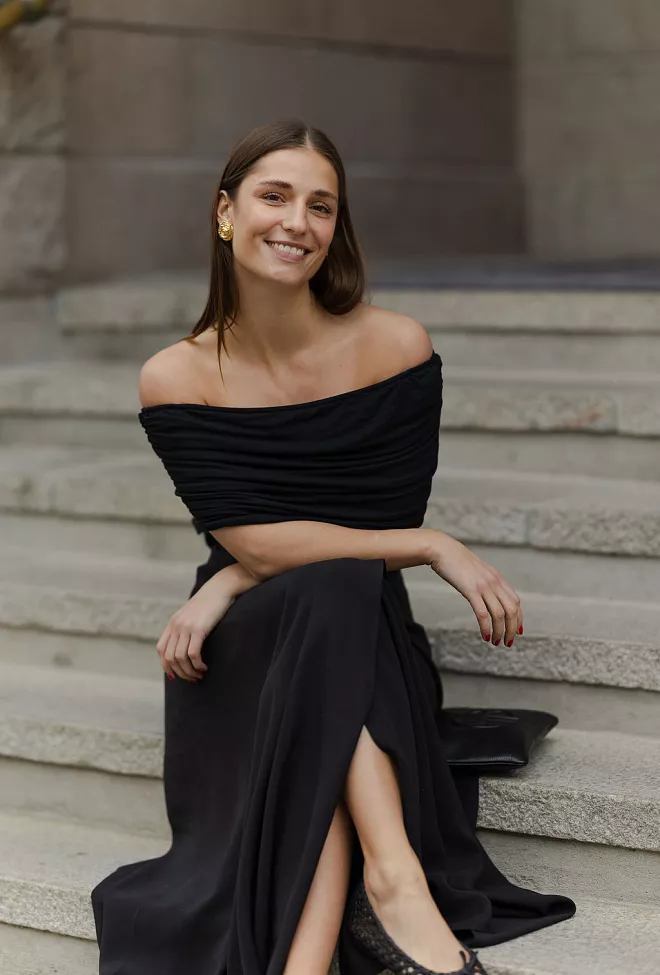 Viveh Dosinia Top Black topp 9