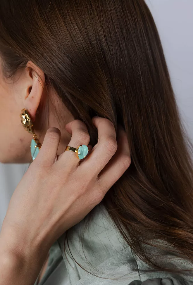 Caroline Svedbom Mini Drop Ring Gold Soft Mint ring