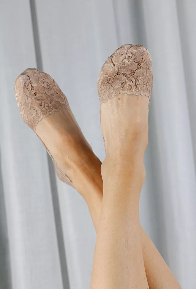 Oroblu Lacy No Show Socks Cosmetic steps