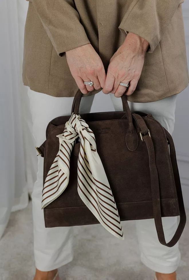 Lescarf Striped Scarf Mocha Mouse silkeskjerf 2