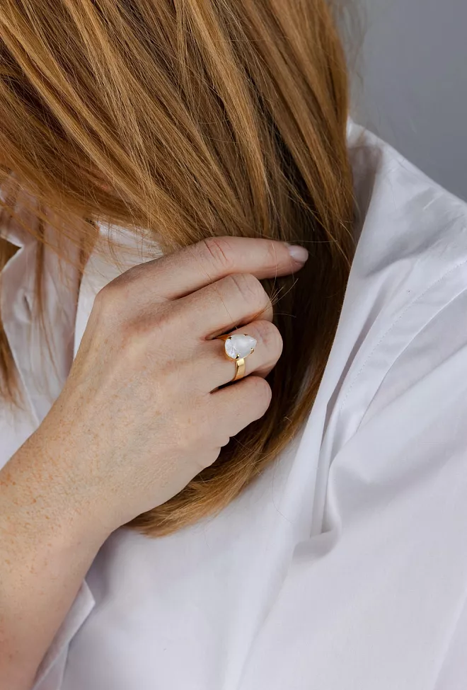 Caroline Svedbom Mini Drop Ring Gold Electric White  2