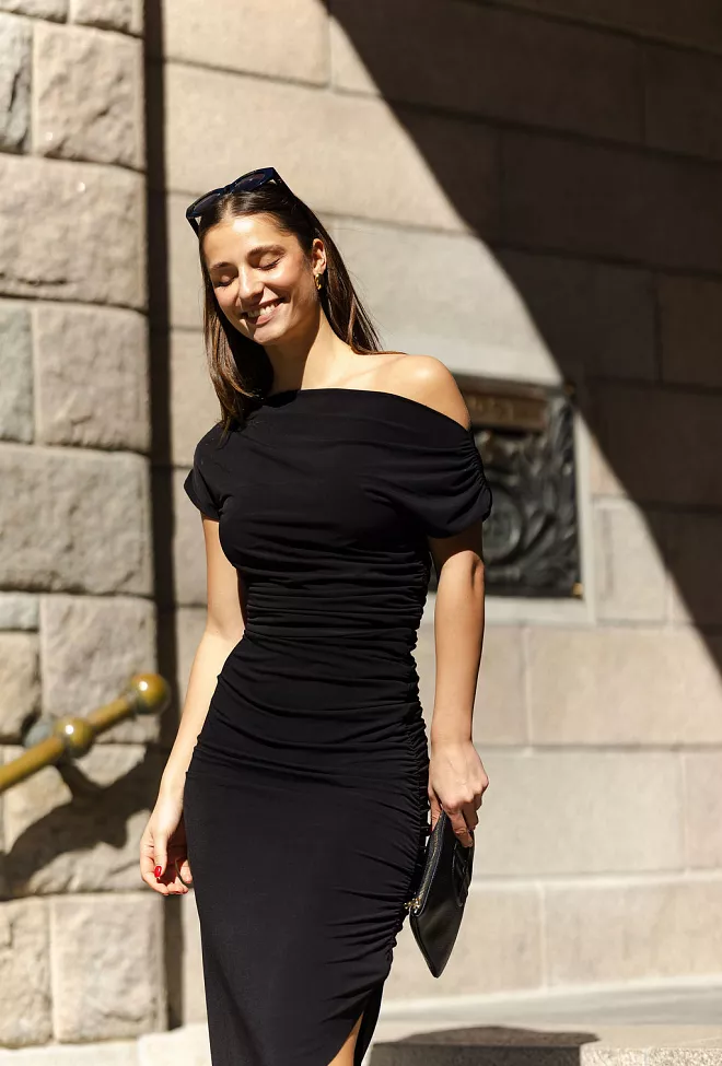 Viveh Columbine Dress Black maxikjole 4